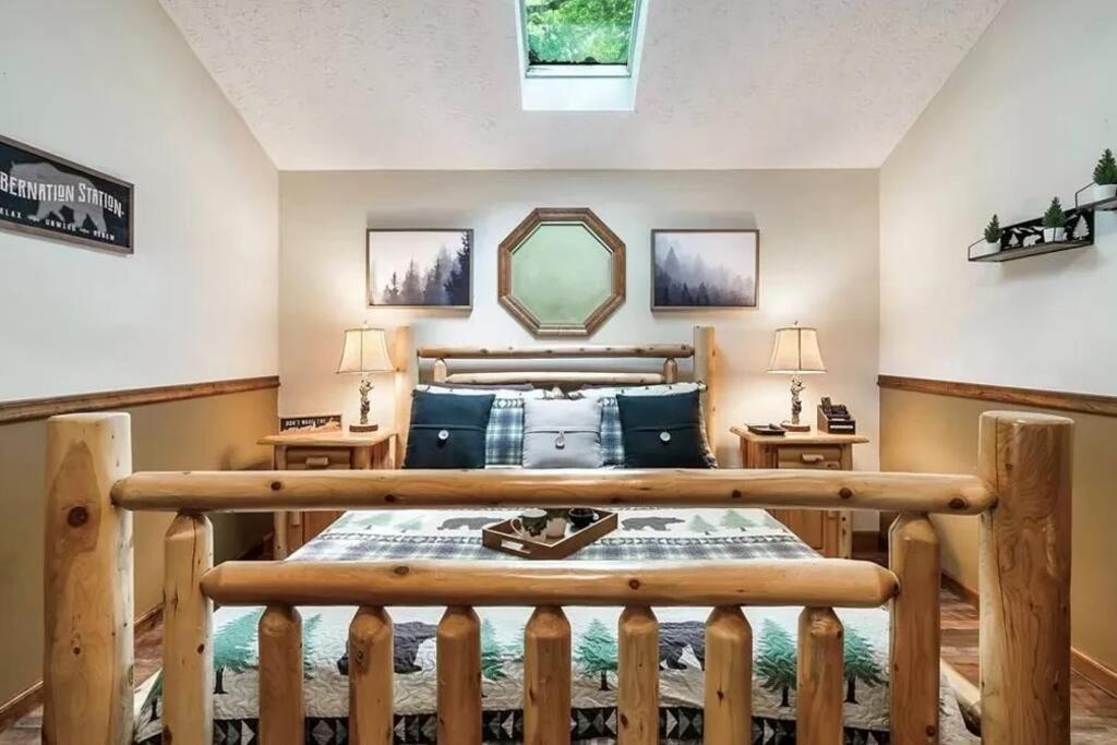 Beary Peaceful Smokies Retreat: Hot-Tub & Pools Villa Pigeon Forge Exterior foto