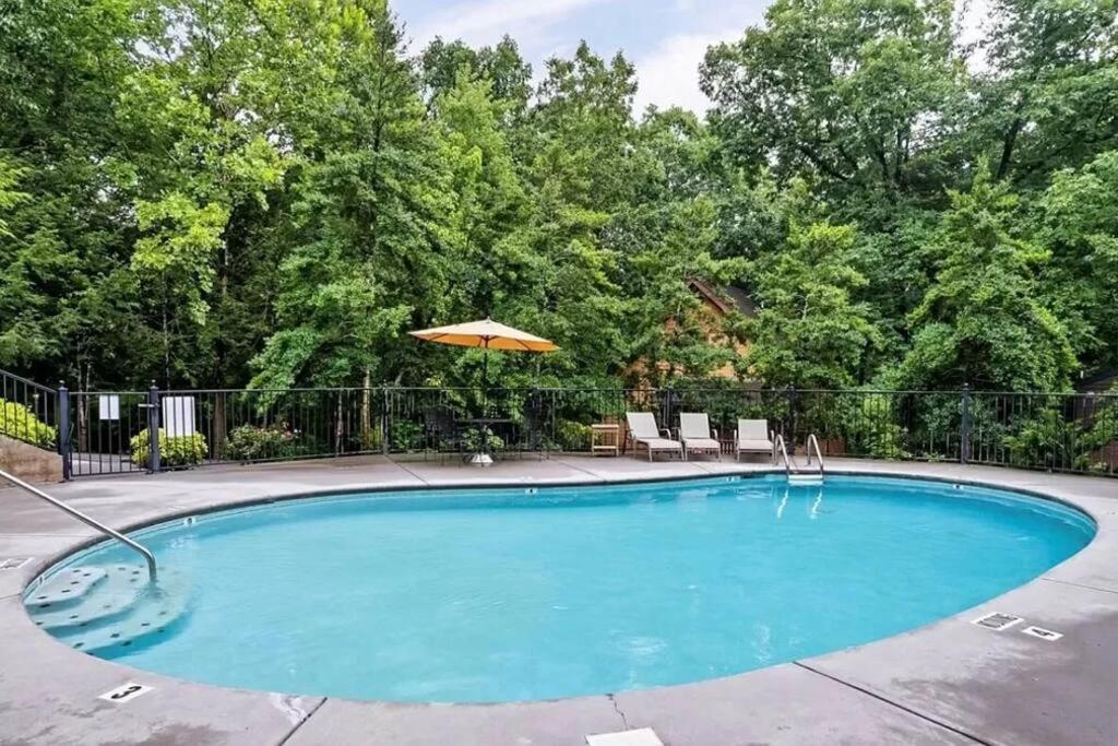 Beary Peaceful Smokies Retreat: Hot-Tub & Pools Villa Pigeon Forge Exterior foto