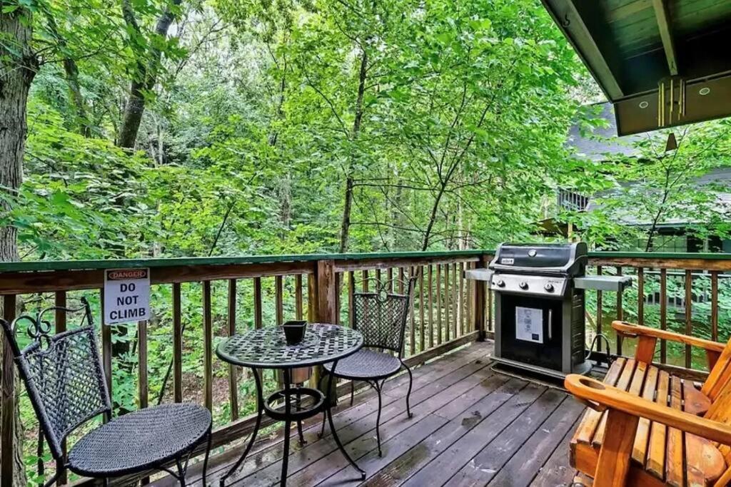 Beary Peaceful Smokies Retreat: Hot-Tub & Pools Villa Pigeon Forge Exterior foto