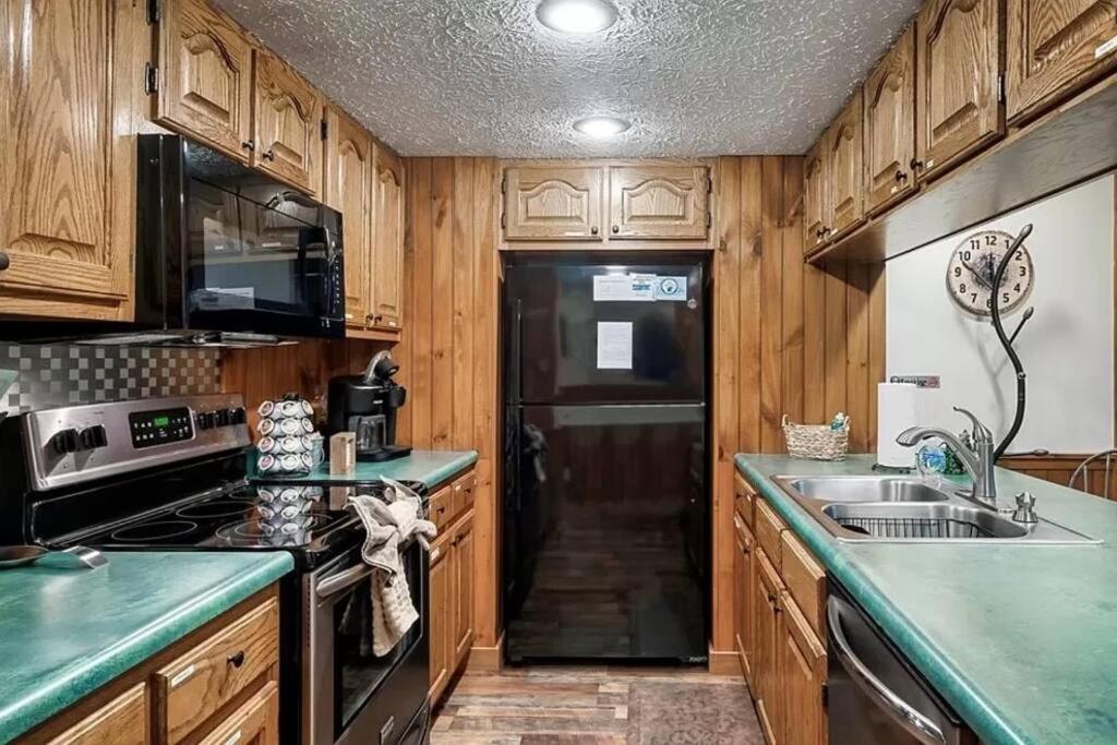 Beary Peaceful Smokies Retreat: Hot-Tub & Pools Villa Pigeon Forge Exterior foto