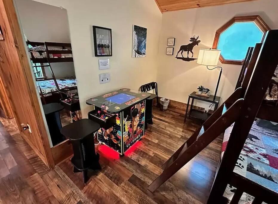 Beary Peaceful Smokies Retreat: Hot-Tub & Pools Villa Pigeon Forge Exterior foto