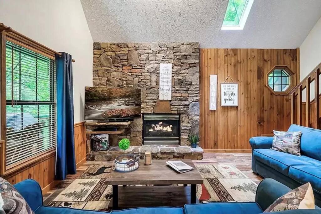Beary Peaceful Smokies Retreat: Hot-Tub & Pools Villa Pigeon Forge Exterior foto